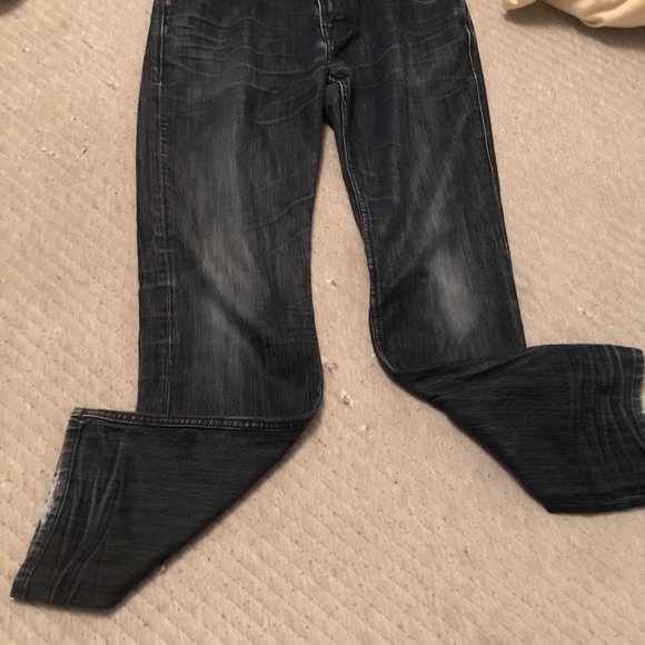 Some amazing guess washes Jeans. - Picture 4 of 5
